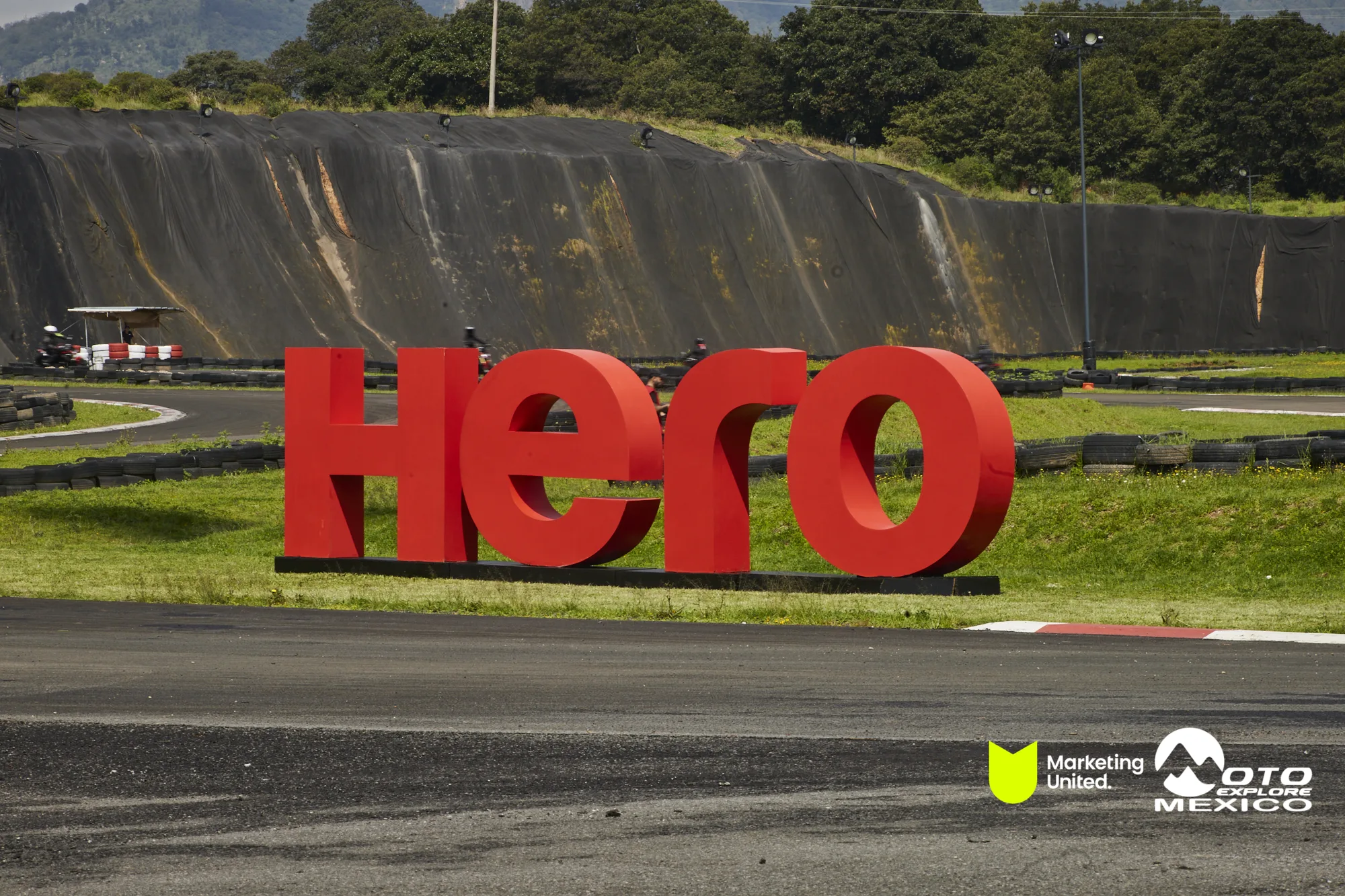 HUNK TRACKDAY 260